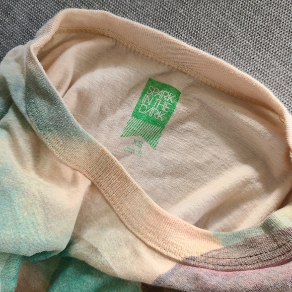 UO Graphic Tshirt XS - Picture 3 of 3